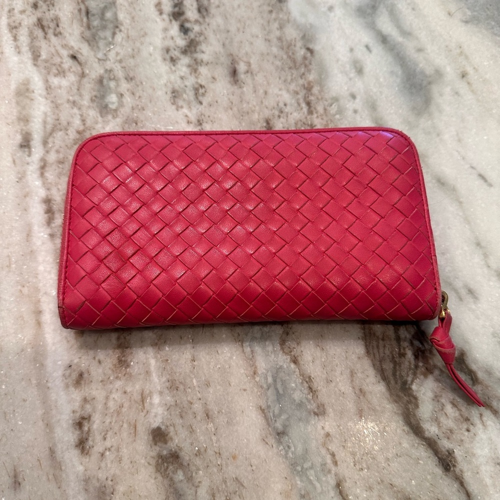Bottega Veneta Intrecciato zippy wallet
